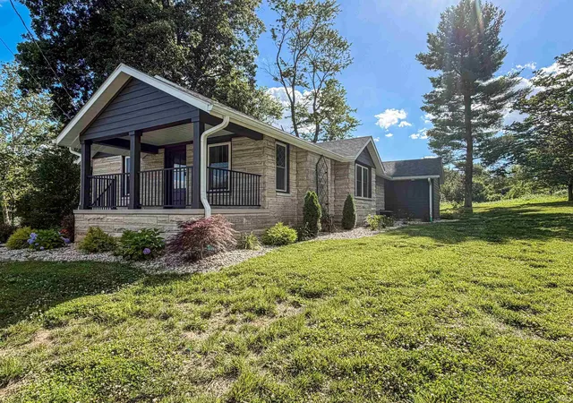 Photo 2 of Manufactured home for sale at 2727 I St, Bedford, IN 47421 | MLS# 202624069 | Listing updated on 2026-07-03