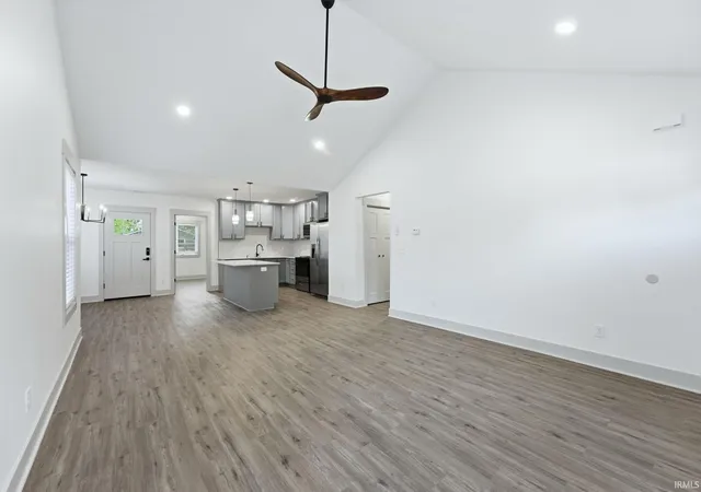 Photo 4 of Manufactured home for sale at 3704 Grayston Ave, Fort Wayne, IN 46806 | MLS# 202624076 | Listing updated on 2026-08-28