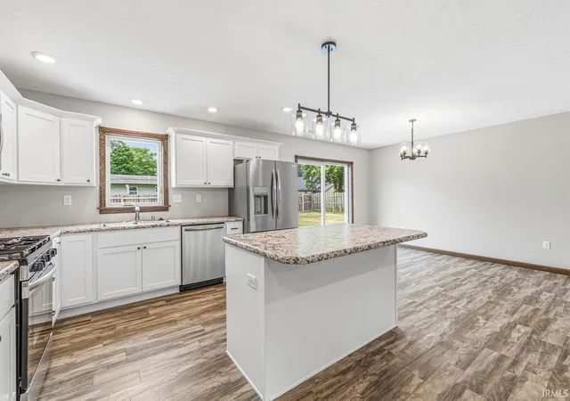 5th image of 59561 Rosedale Ave, Elkhart, IN 46517 | MLS# 202624081