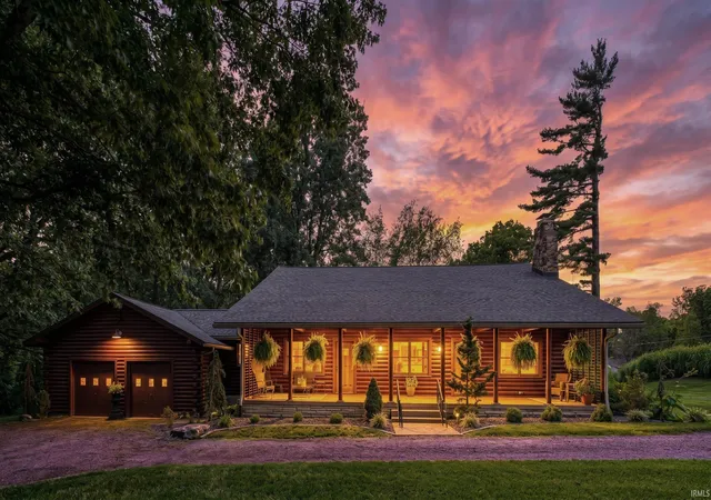 1st image of 4800 Hoelscher Rd, Evansville, IN 47712 | MLS# 202624082