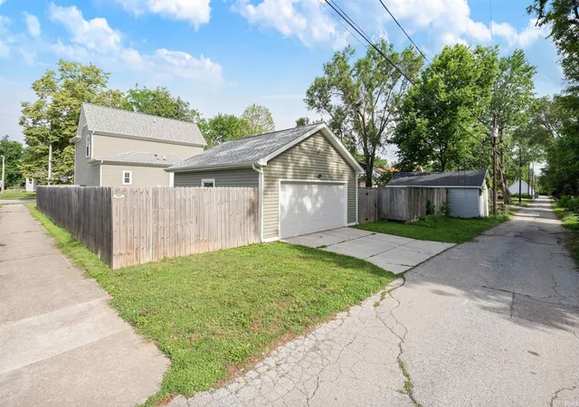 Homes for sale in Kokomo, IN | 748 S Washington St, Kokomo, IN 46902 | MLS# 202624088