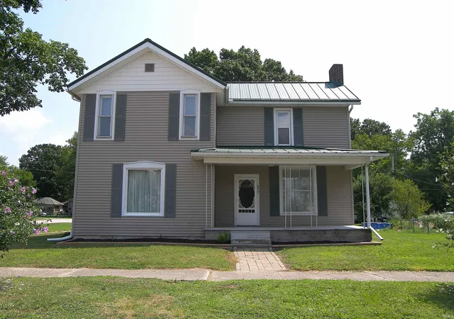 Photo 2 of Manufactured home for sale at 210 N Broadway St, Mentone, IN 46539 | MLS# 202624092 | Listing updated on 2026-10-02