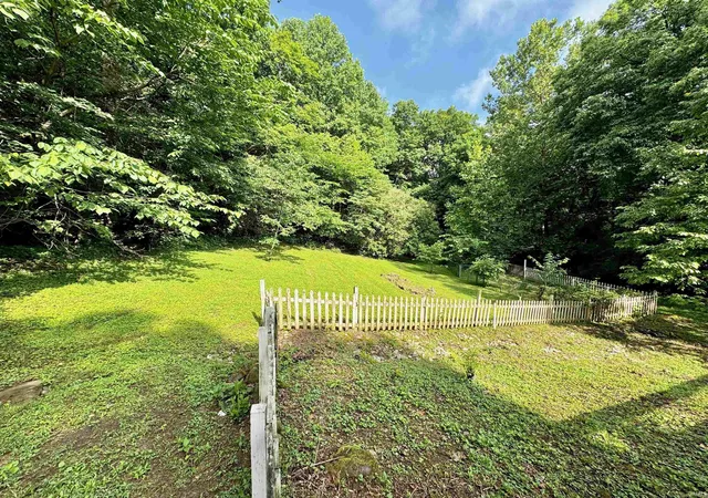 Photo 4 of Manufactured home for sale at 4452 W Popcorn Rd, Springville, IN 47462 | MLS# 202624099 | Listing updated on 2026-07-26