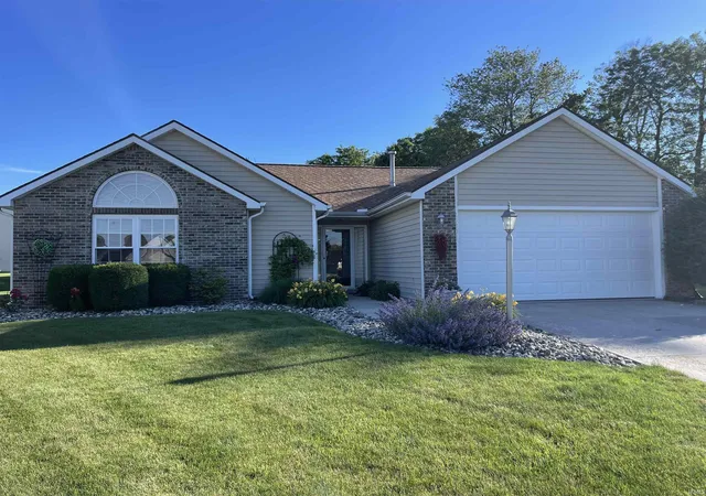 3rd image of 15803 Timberwillow Dr, Huntertown, IN 46748 | MLS# 202624131