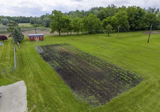 2nd image of 1301 S Lee St, Garrett, IN 46738 | MLS# 202624137