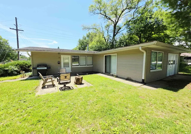 Photo 1 of Sale Pending at 271 E Sunset Ln, West Lafayette, IN 47906 | MLS# 202624138 | Listing updated on 2026-07-16