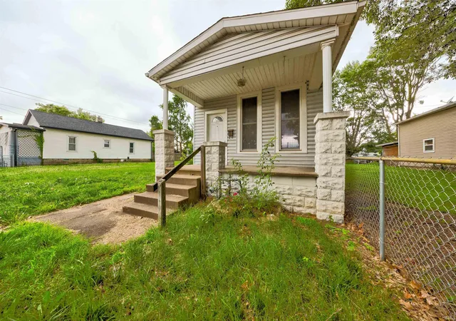 Homes for sale in Evansville, IN | 508 N 4Th Ave, Evansville, IN 47710 | MLS# 202624143