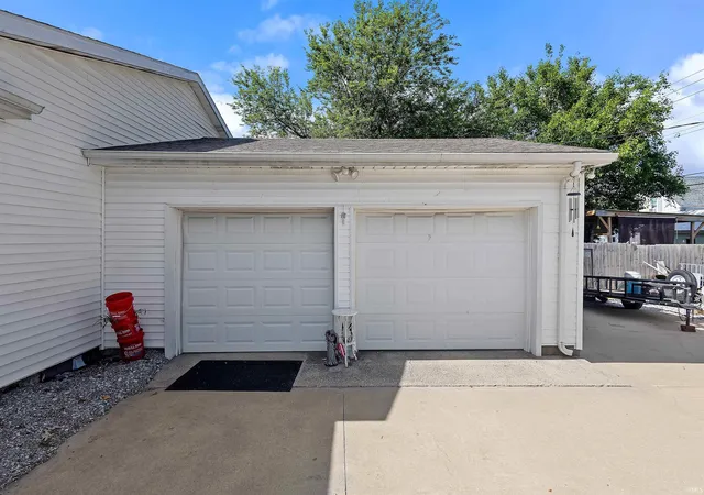 Homes for sale in Flora, IN | 608 S Center St, Flora, IN 46929 | MLS# 202624174