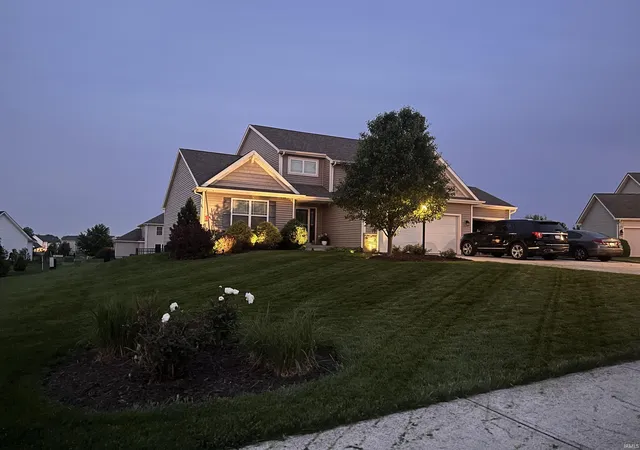 Homes for sale in Roanoke, IN | 9319 Twin Leaf Ct, Roanoke, IN 46783 | MLS# 202624176