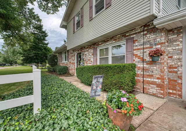Homes for sale in Evansville, IN | 1415 Martin Ln, Evansville, IN 47715 | MLS# 202624177