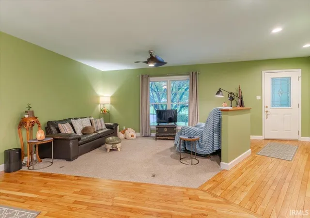 Homes for sale in Newburgh, IN | 7055 Sharon Rd, Newburgh, IN 47630 | MLS# 202624178