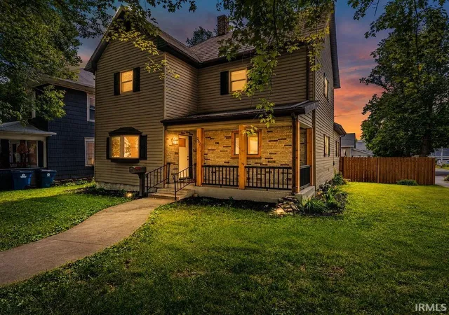 1st image of 292 N Carroll St, Wabash, IN 46992 | MLS# 202624179