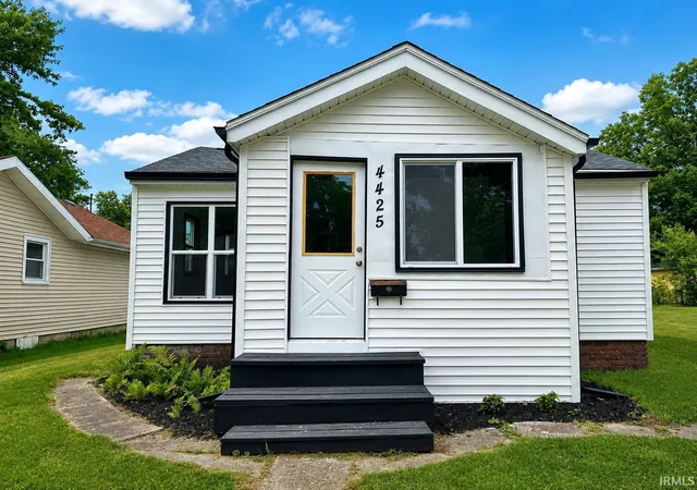 Photo 1 of Sale Pending at 4425 Holton Ave, Fort Wayne, IN 46806 | MLS# 202624180 | Listing updated on 2026-08-24