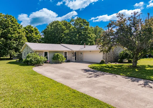 Homes for sale in Muncie, IN | 1710 W Sun Valley Pkwy, Muncie, IN 47303 | MLS# 202624183