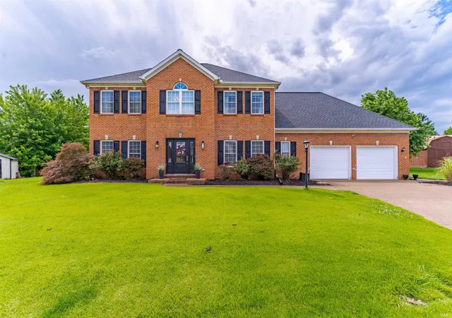 Photo 2 of Sale Pending at 6555 Oakland Ct, Newburgh, IN 47630 | MLS# 202624187 | Listing updated on 2026-06-20
