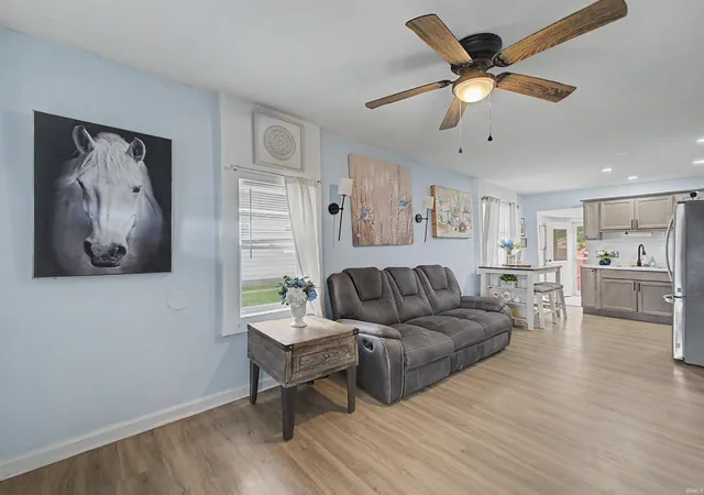 Photo 3 of Manufactured home for sale at 2818 B St, Evansville, IN 47712 | MLS# 202624194 | Listing updated on 2026-07-13