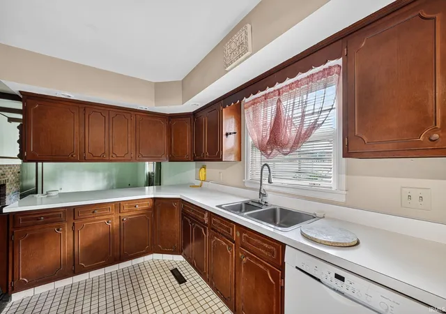 Photo 3 of Manufactured home for sale at 1915 Churchill Dr, South Bend, IN 46617 | MLS# 202624206 | Listing updated on 2026-09-10
