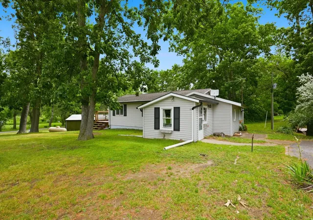 1st image of 40 Lane 250 Lake Pleasant Lane, Orland, IN 46776 | MLS# 202624210