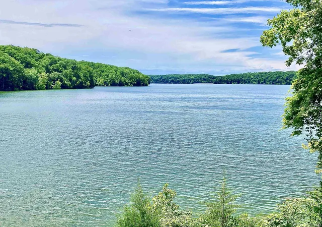 41st image of 9584 S Pointe Lasalles Dr, Bloomington, IN 47401 | MLS# 202624211