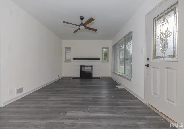 Photo 2 of Sale Pending at 1031 E Mulberry St, Evansville, IN 47714 | MLS# 202624227 | Listing updated on 2026-06-20