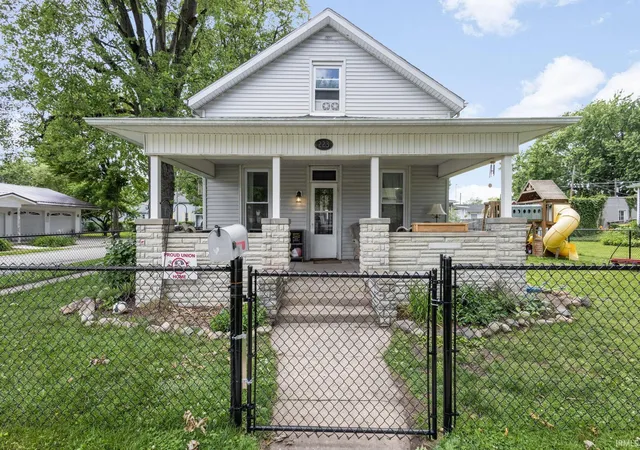 Homes for sale in Bremen, IN | 223 S Jackson St, Bremen, IN 46506 | MLS# 202624246