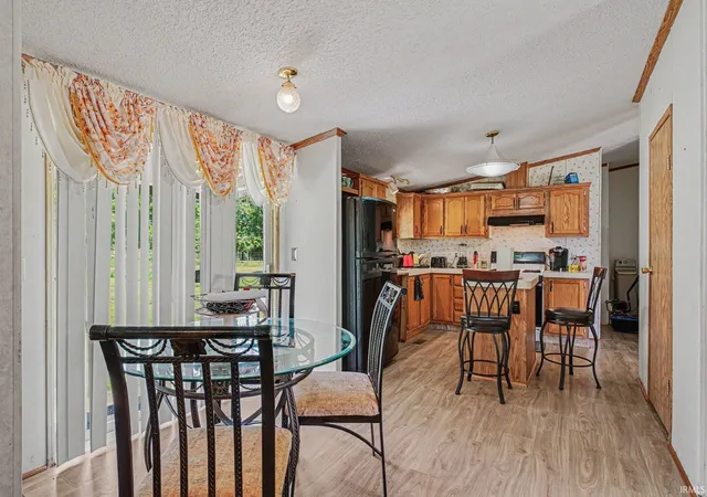 4th image of 557 Jay Dee St, Elkhart, IN 46514 | MLS# 202624247