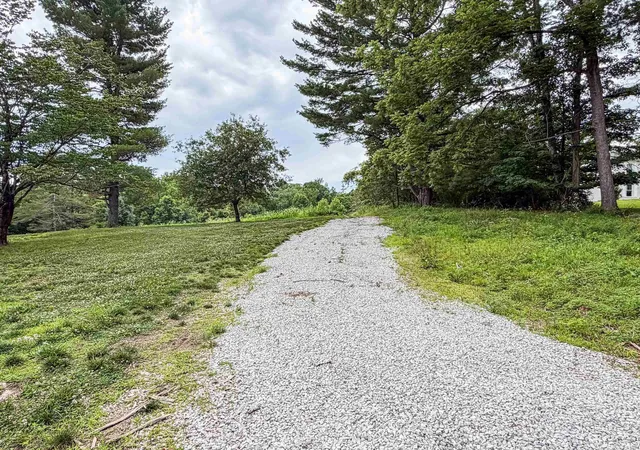 4th image of 2715 I St, Bedford, IN 47421 | MLS# 202624248