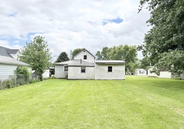 5th image of 203 South St, Royal Center, IN 46978 | MLS# 202624249