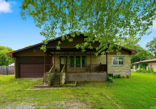 Homes for sale in Yorktown, IN | 11420 W Sr 32 Hwy, Yorktown, IN 47396 | MLS# 202624257