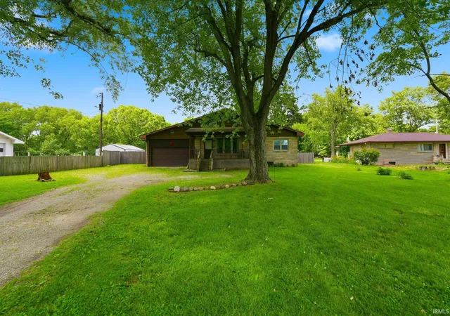 Homes for sale in Yorktown, IN | 11420 W Sr 32 Hwy, Yorktown, IN 47396 | MLS# 202624257