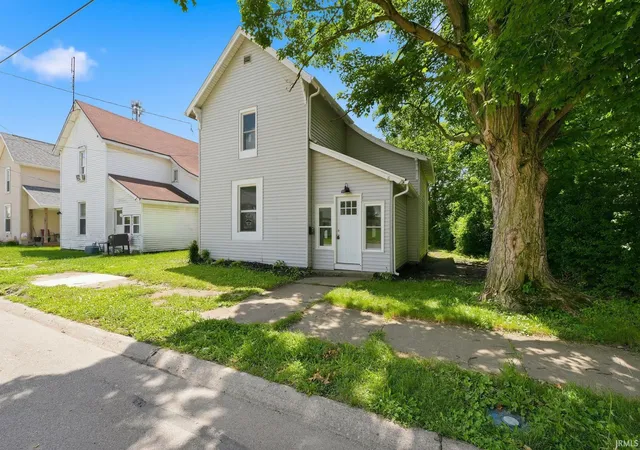 Photo 2 of Manufactured home for sale at 603 Court St, Huntington, IN 46750 | MLS# 202624260 | Listing updated on 2026-07-10