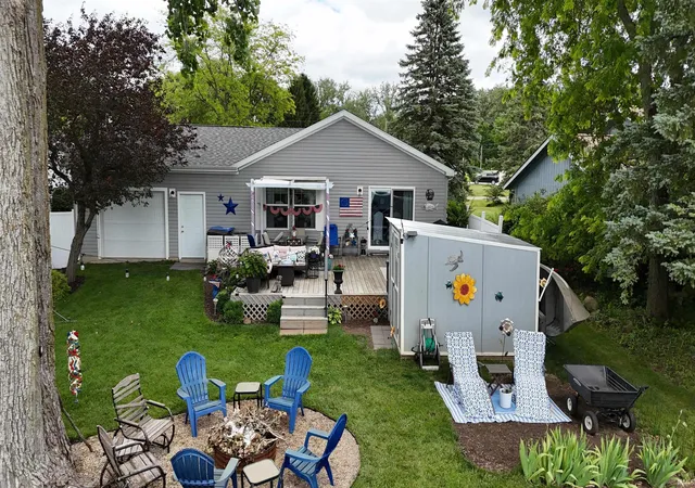Homes for sale in Cromwell, IN | 11385 N Memorial Pkwy, Cromwell, IN 46732 | MLS# 202624266