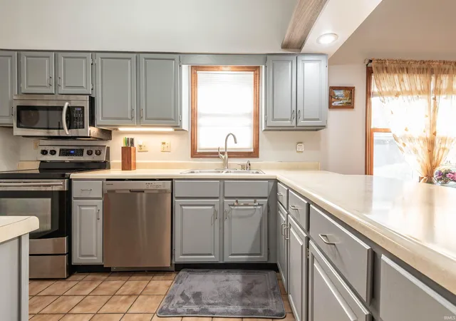 Photo 4 of Condo for sale at 2726 S Mccartney Ln, Bloomington, IN 47401 | MLS# 202624267 | Listing updated on 2026-07-20