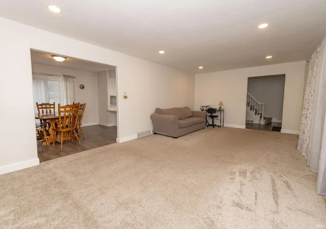 Photo 3 of Manufactured home for sale at 18964 County Rd 20, Goshen, IN 46528 | MLS# 202624269 | Listing updated on 2026-09-09