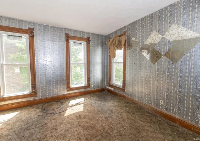 4th image of 154 Middlebury St, Elkhart, IN 46516 | MLS# 202624278
