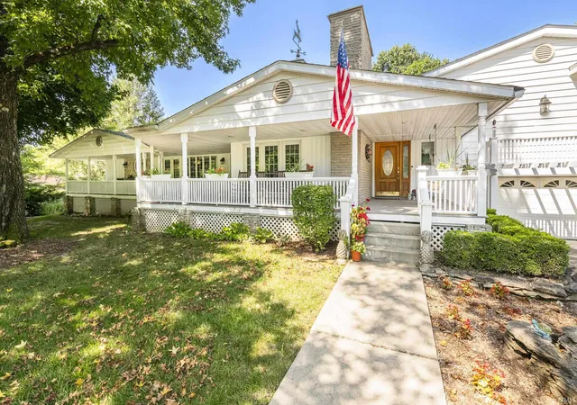 4th image of 532 S Pleasant Ridge Rd, Bloomington, IN 47401 | MLS# 202624318