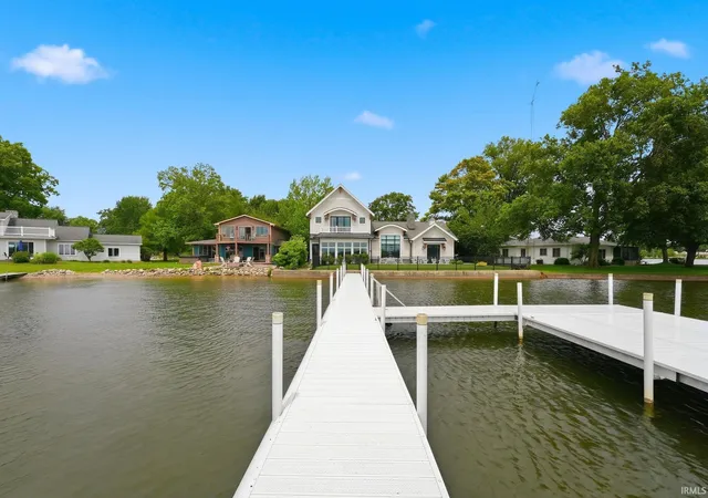 Homes for sale in Warsaw, IN | 1125 Country Club Extended Ln, Warsaw, IN 46580 | MLS# 202624321