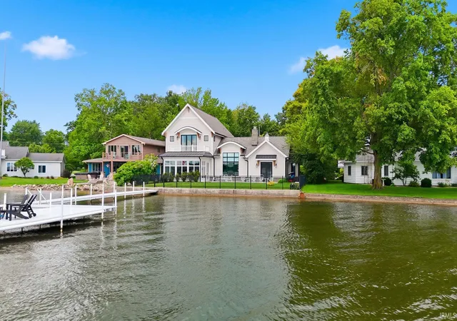 Homes for sale in Warsaw, IN | 1125 Country Club Extended Ln, Warsaw, IN 46580 | MLS# 202624321