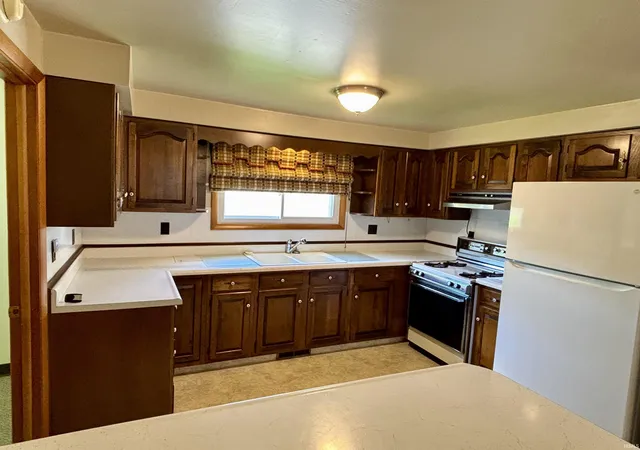 Photo 4 of Sale Pending at 1210 S Mckinley Ave, Princeton, IN 47670 | MLS# 202624331 | Listing updated on 2026-09-23