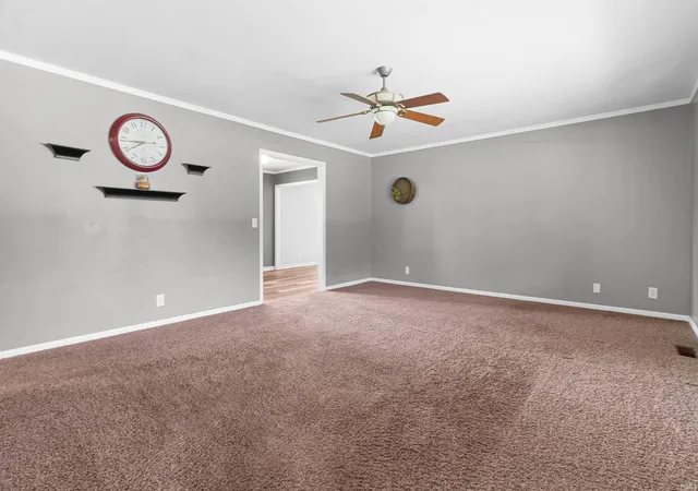 Photo 4 of Manufactured home for sale at 210 E North St, Gas City, IN 46933 | MLS# 202624342 | Listing updated on 2026-09-28