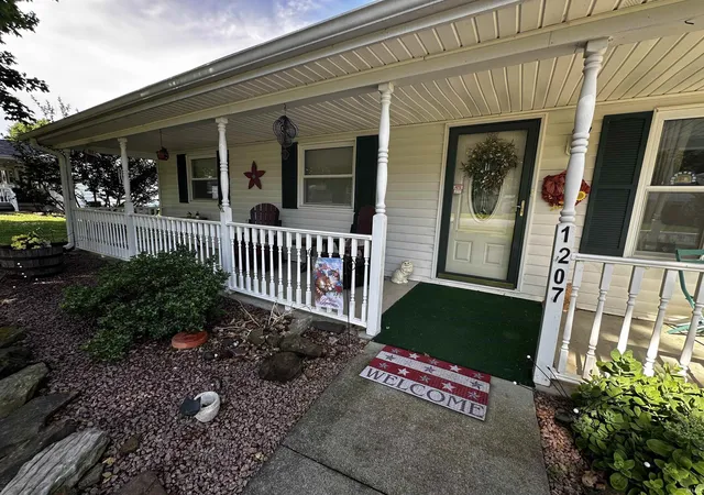Photo 2 of Sale Pending at 1207 NE 3rd Street, Washington, IN 47501 | MLS# 202624344 | Listing updated on 2026-07-14
