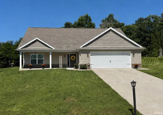 Homes for sale in Newburgh, IN | 5533 Hillside Trl, Newburgh, IN 47630 | MLS# 202624358