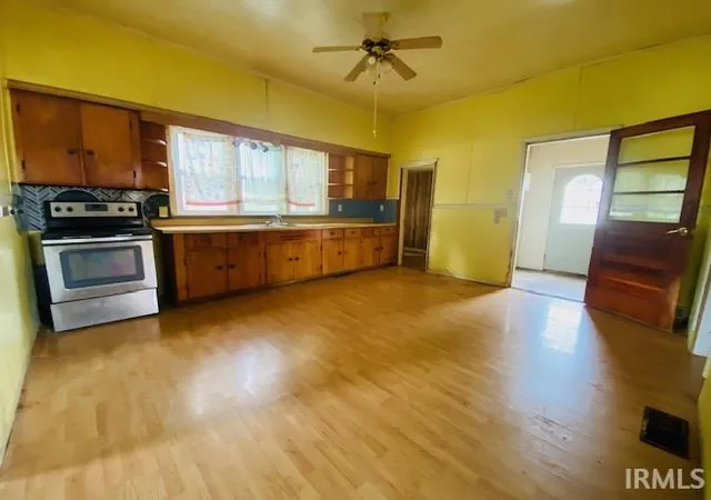 Photo 2 of Sale Pending at 1100 W Walnut St, Washington, IN 47501 | MLS# 202624360 | Listing updated on 2026-09-11