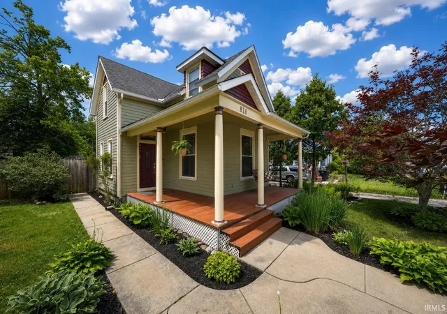 Photo 3 of Sale Pending at 816 W Lasalle Ave, South Bend, IN 46601 | MLS# 202624382 | Listing updated on 2026-07-02
