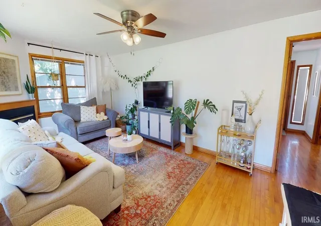 2nd image of 425 E Dodds St, Bloomington, IN 47401 | MLS# 202624405