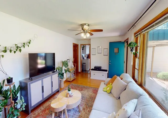 4th image of 425 E Dodds St, Bloomington, IN 47401 | MLS# 202624405