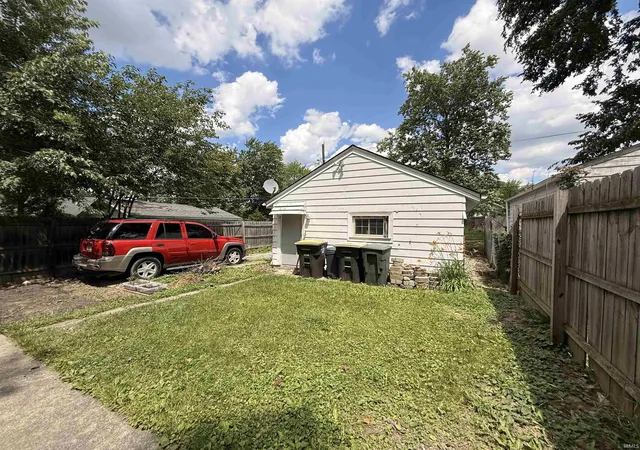 Photo 4 of Sale Pending at 4117 Bowser Ave, Fort Wayne, IN 46806 | MLS# 202624432 | Listing updated on 2026-08-29