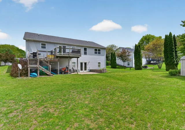 3rd image of 305 Kingsmill Dr, Logansport, IN 46947 | MLS# 202624439