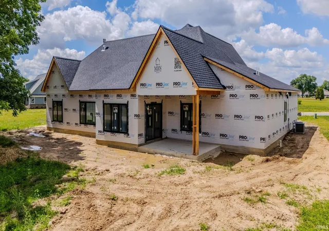Photo 3 of Manufactured home for sale at 12 Creekside Ln, Wabash, IN 46992 | MLS# 202624447 | Listing updated on 2026-09-09