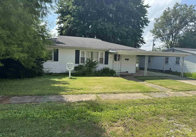 Photo 1 of Sale Pending at 124 N 1st Avenue, Oakland City, IN 47660 | MLS# 202624455 | Listing updated on 2026-07-18